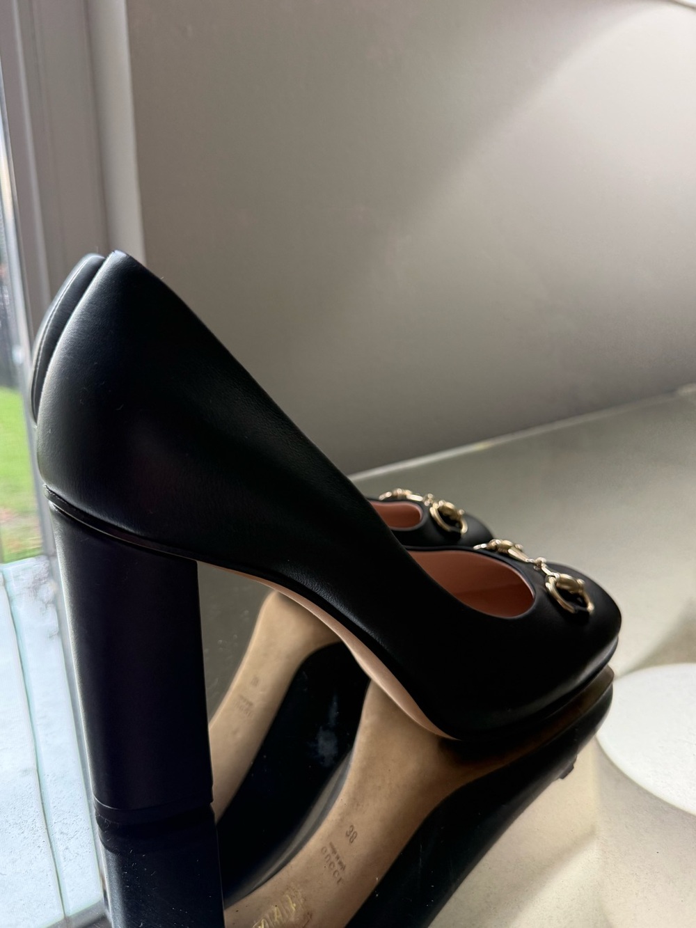 Gucci Black Leather Block Heel Pumps with Gold Horsebit , Size 7.5 ( 38) - Picture 6 of 9
